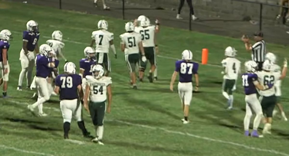 Bobcats between snaps at Bobcat Stadium